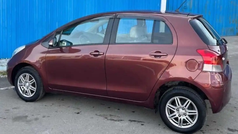 Не тонированные стекла для Toyota Vitz